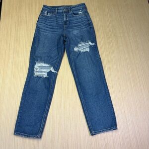 American Eagle Mom Straight Jeans Womens 6 LONG Blue Distressed Denim High Rise